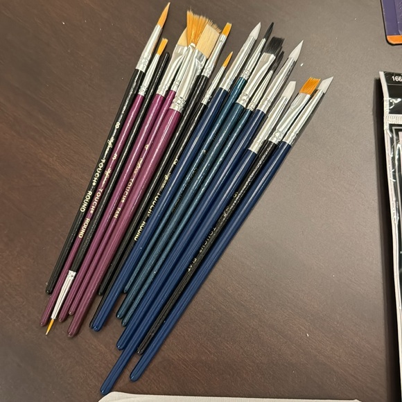 All New! Paint Supplies - Picture 2 of 7